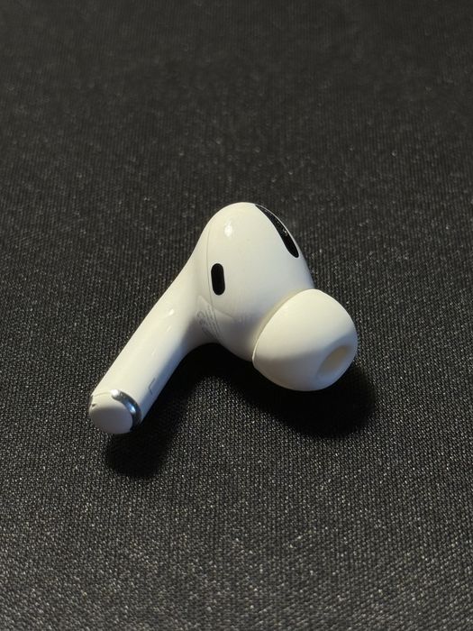 Airpods pro 1 , левый наушник