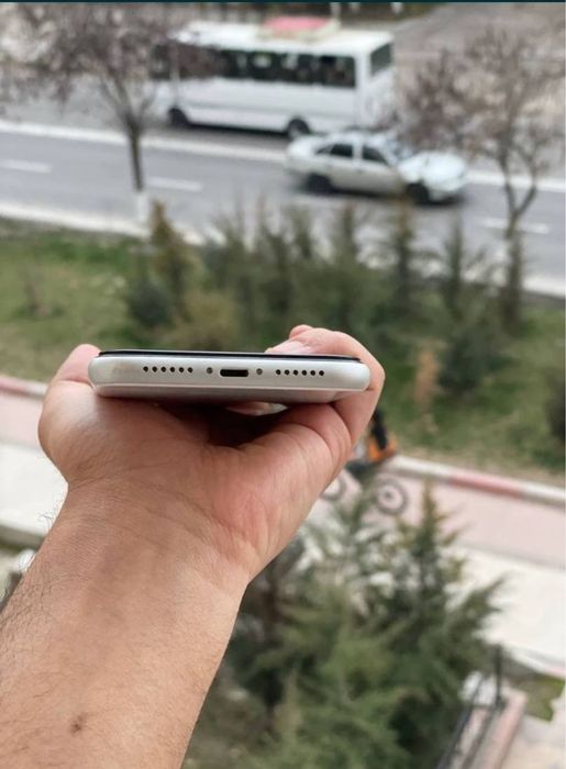 Iphone XR 64 gb yomkist 82%