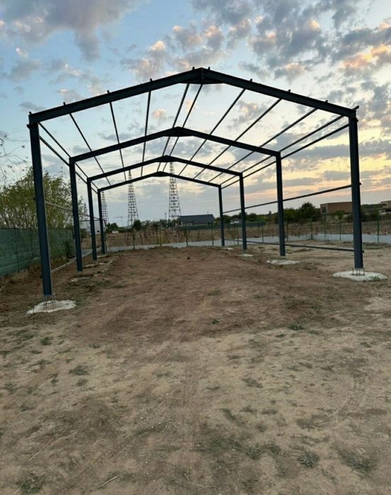 Vand Structura metalica 25x8x4 
Confecționată pe sudura din profile ip