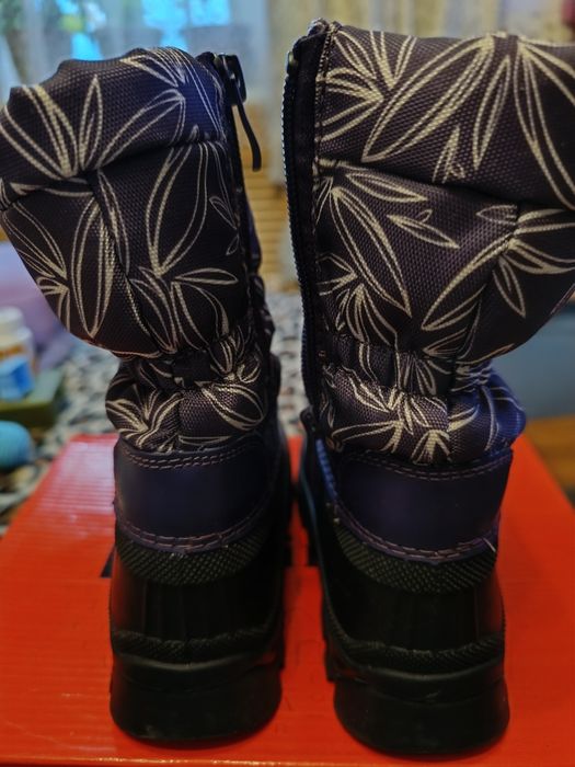 Продам сапожки для девочки!