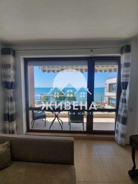 Продава обзаведен 2-стаен апартамент с морска панорама, гр.Балчик