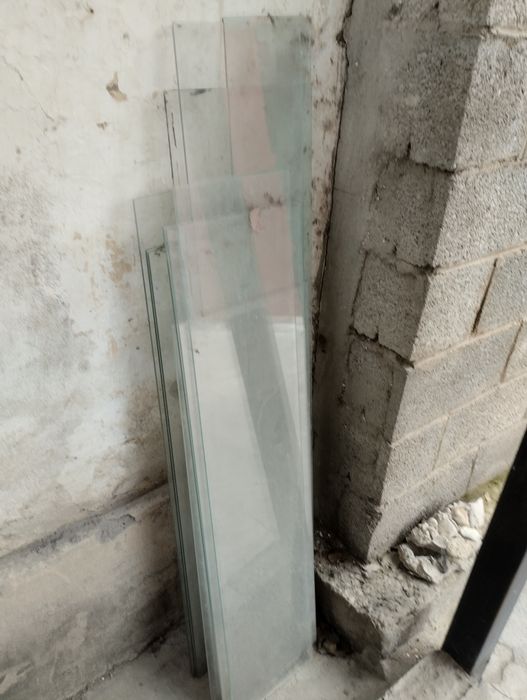 Продам стекло не использованное.