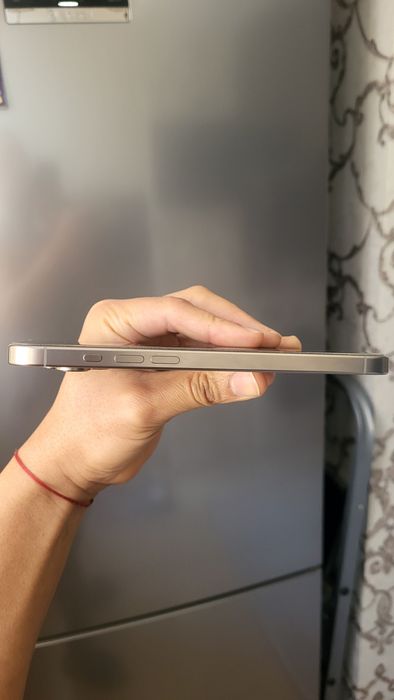 Обмен iPhone 16 pro max 256гб esim titanium