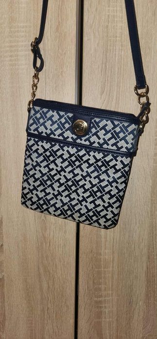 Geanta Tommy Hilfinger