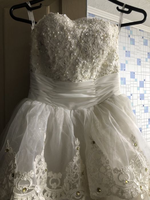 Свадебное платье