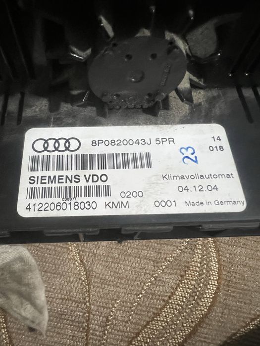 PANOU COMANDA AC AUDI A3 8P cu scaune incalzite cod 8P0820043J 5PR