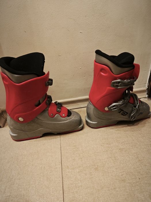 Детски ски комплект - ски, щеки, обувки