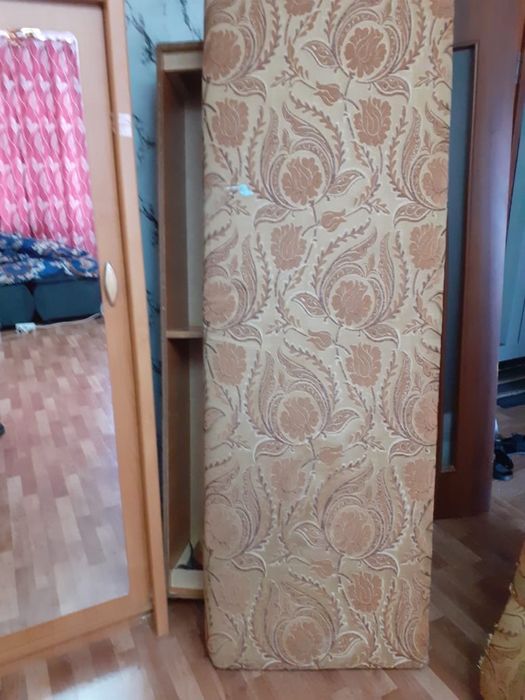 Продам диван с креслом,диван раскладывется