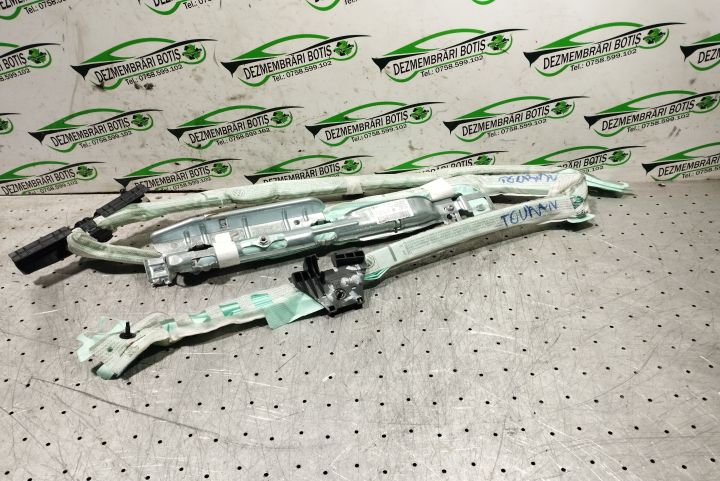 Airbag cortina stanga 1T0 880 741 K Volkswagen VW Touran prima genera