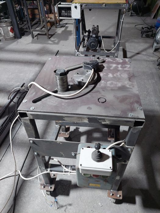 Машина за огъване на орнаменти без редуктор