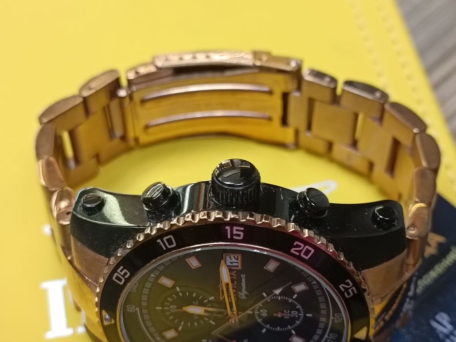Invicta 7455 Signature II Men's Chronograph Quartz Watch
