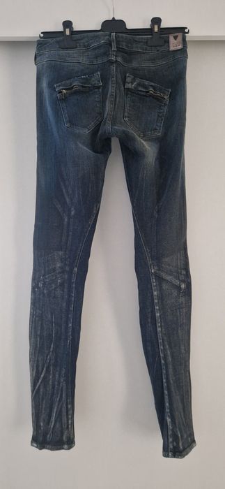 Blugi de damă Guess!