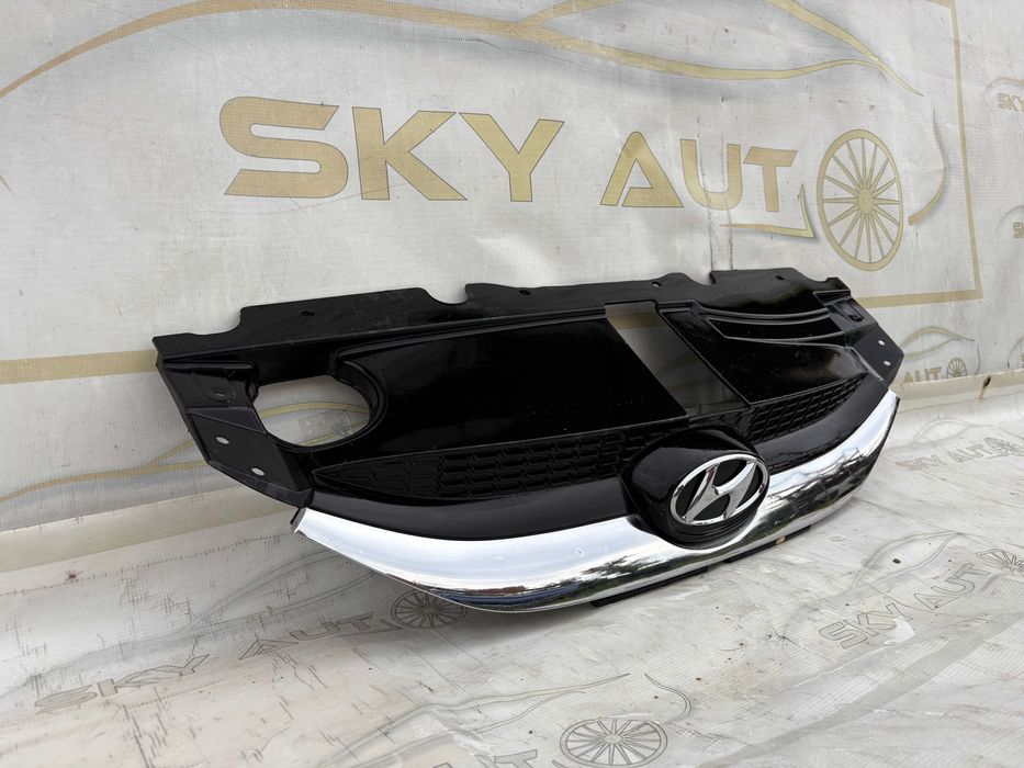 Grila radiator Hyundai IX35 / Tucson dupa 2010 originala 86351-2Y000