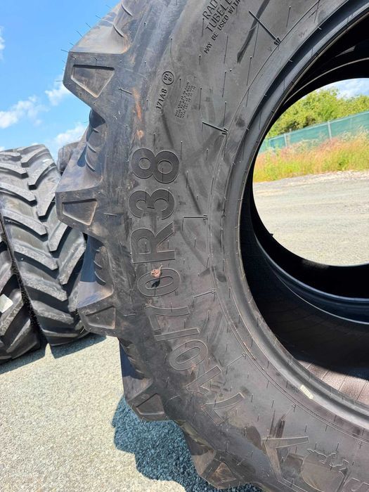 OCAZIE TAURUS Cauciucuri tractor 710/70r38 si fata 600/65r28 anvelope tractor John Deere Fendt Case IH New Holland Massey Ferguson Deutz-Fahr Valtra