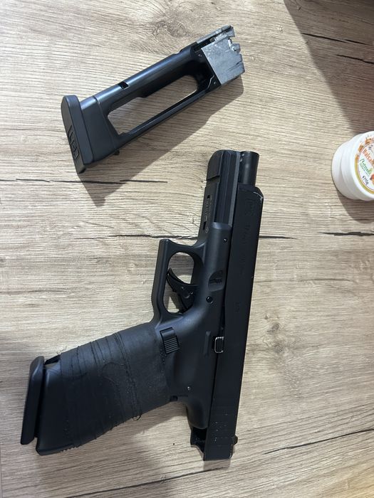 Glock 17 Gen.5 de vanzare.