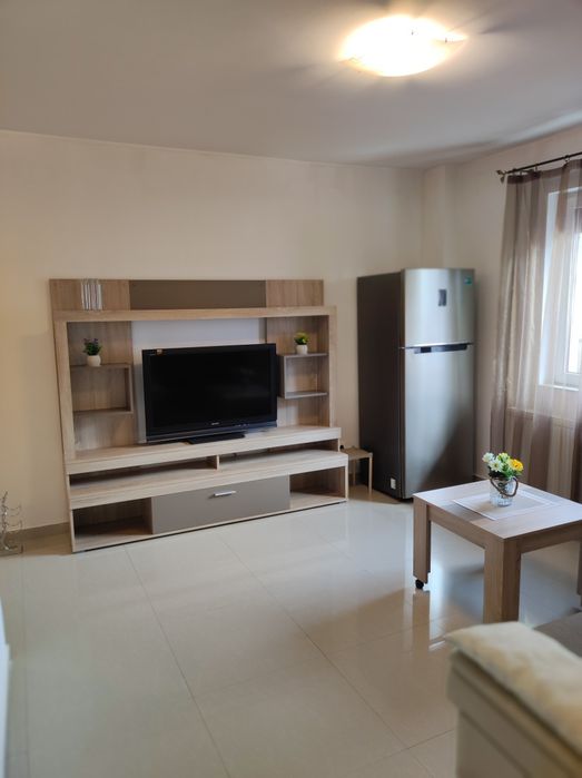 Ap 2 camere de închiriat zona Militari Proprietar