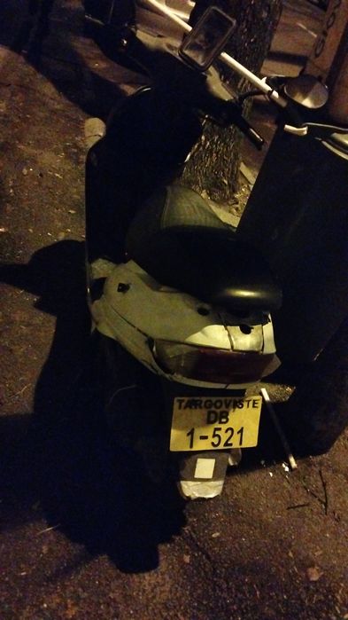 Vand scuter sau schimb