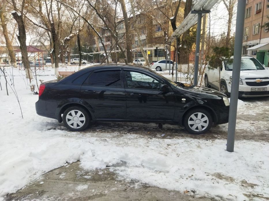 Продаётся Lacetti