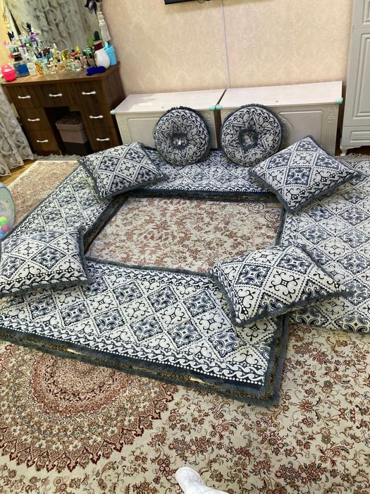 Курпачи 4-метровые, 4 штуки, 4 +2 подушки