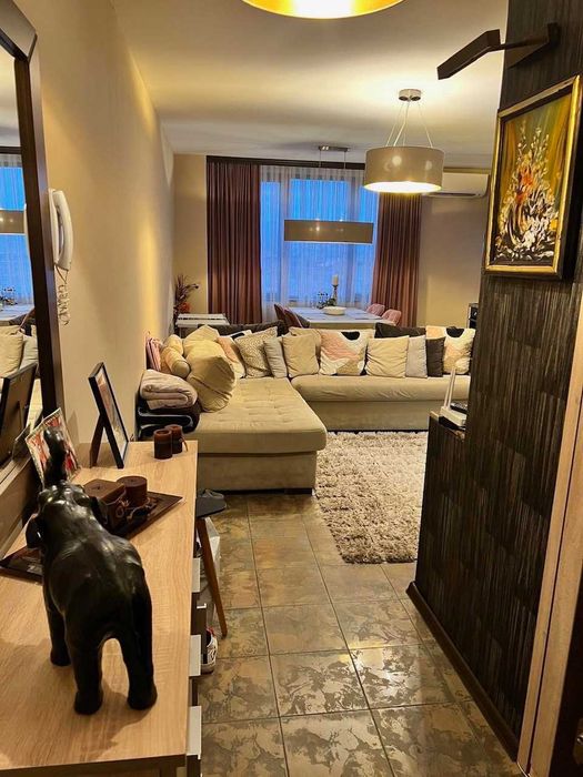 Продава се Тристаен апартамент в Асеновград - 73 кв.м за 1370 €/кв.м - Снимка #1