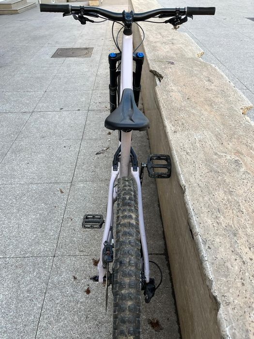 Vand bicicleta specialized status