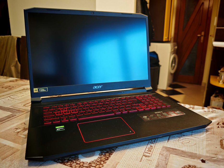 Laptop gaming Acer Nitro an517-52/17.3/i7-10750h/GTX 1650ti/512/120 hz
