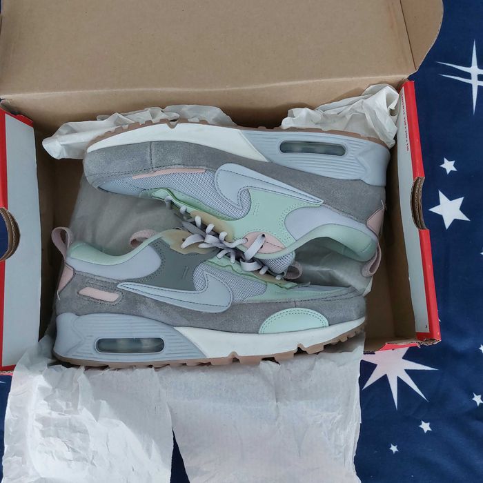 Оригинални дамски Маратонки NIKE Air Max 90 Futura
