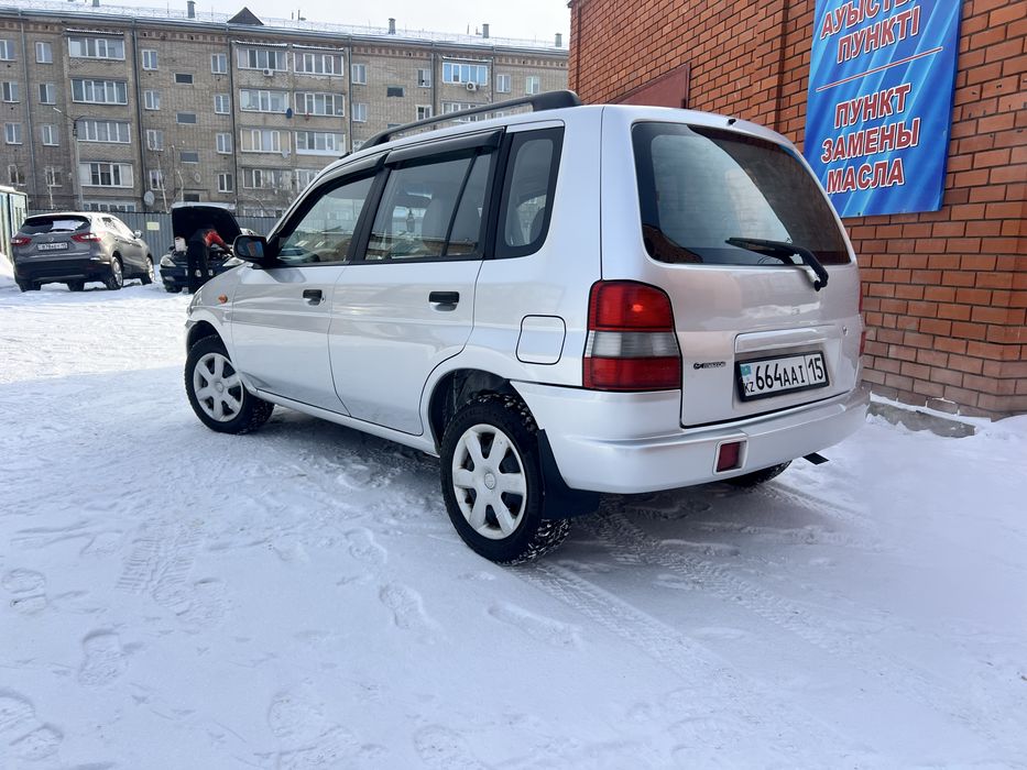 Продам мазда демио.