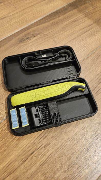 Cutie Philips One Blade travel bag kit organizator