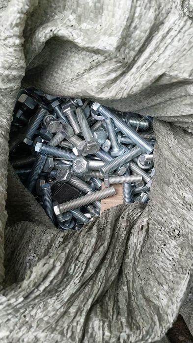 Продам метизы актуальных размеров