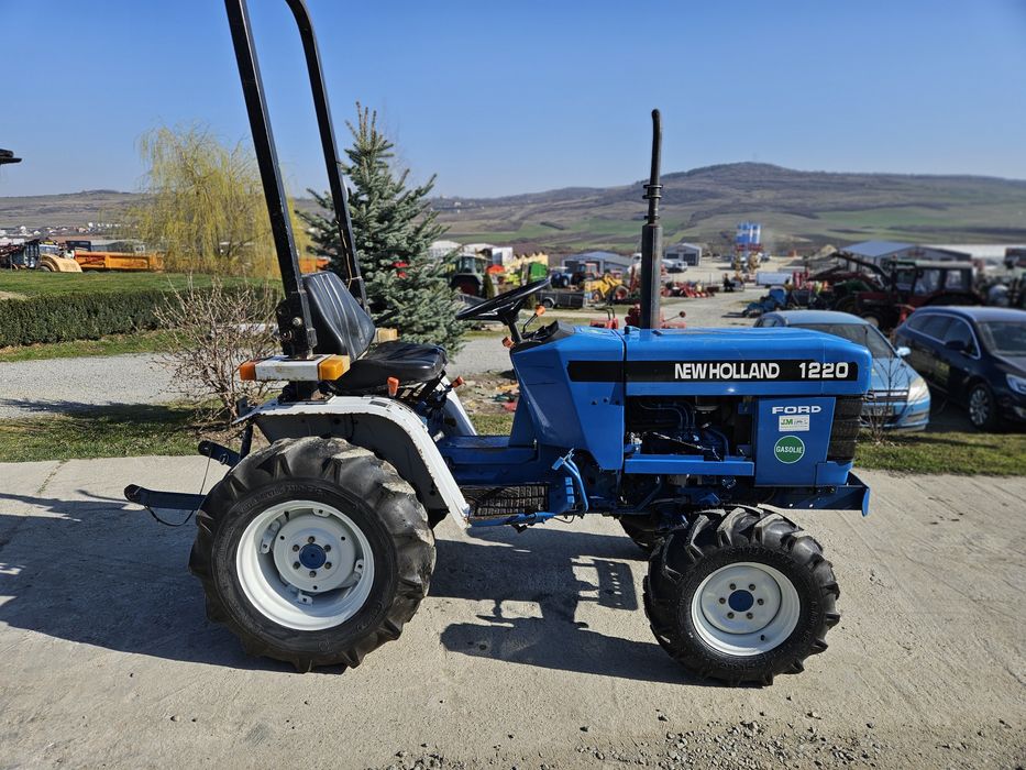 Tractor New Holland 1220 4x4 17 cp