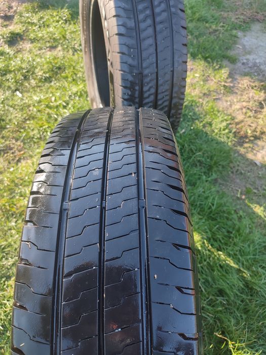 Vând două anvelope continental /  / 215 /75  R 16 / C-Van contact/