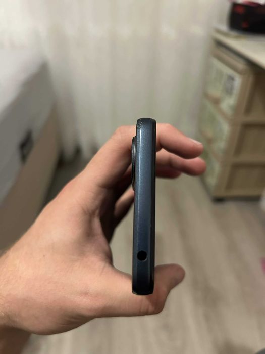 Телефон Motorola E32