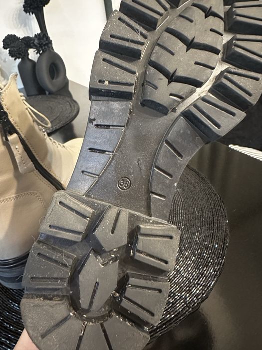 Бежови боти, естествена кожа