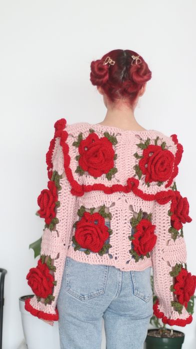 Pulover Handmade Trandafiri