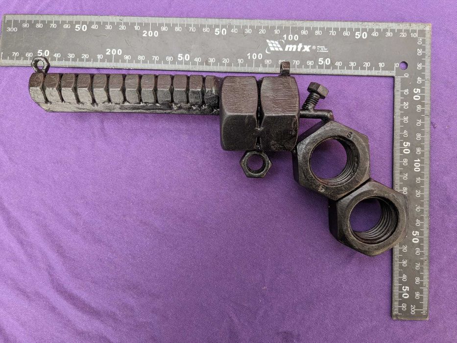 Пистолет - револвер