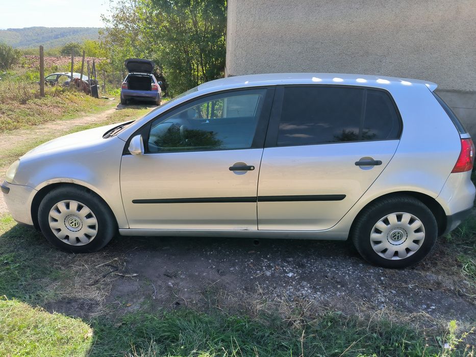 VW Golf 5 1.6 FSI Голф 5 1.6 фси НА ЧАСТИ