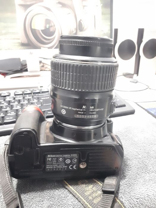 Nikon d3000 fotoaparat sotiladi   zaryadnik 2gb fleshka