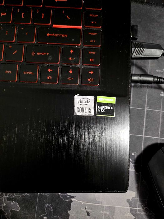 Laptop gaming MSI GF63