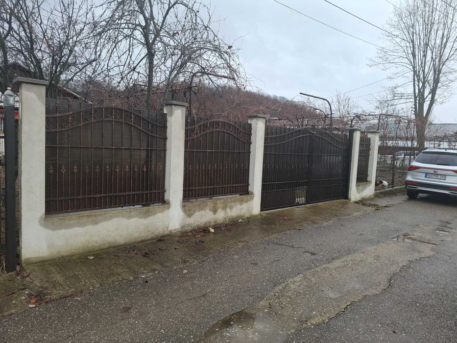 Casă renovată 80 mp utili + teren 680 mp, Vălenii de Munte