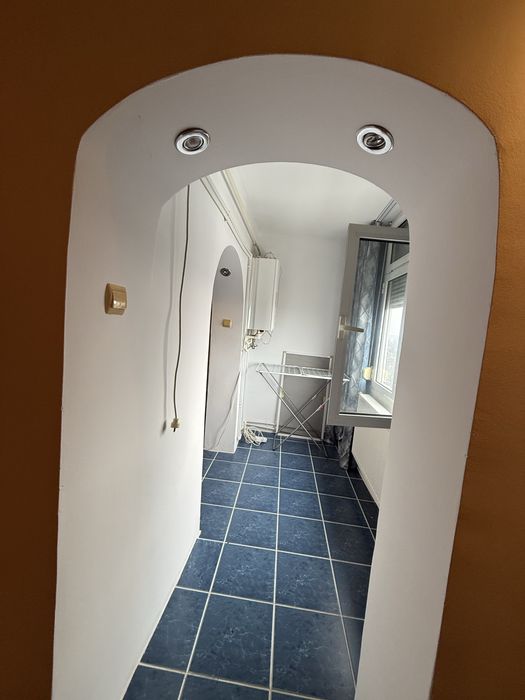 Vând apartament micro 20