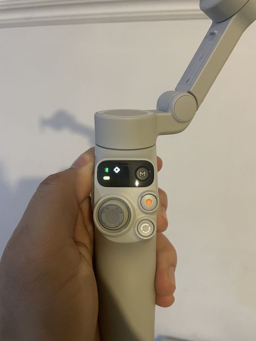 Продам срочно DJI osmo mobile 7