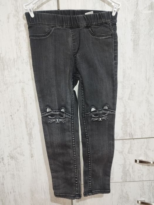 Дрешки за момиче