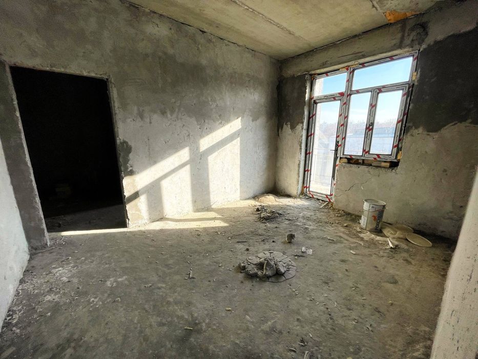 Продается 2-х комнатная на Карасу-6! Новостройка!