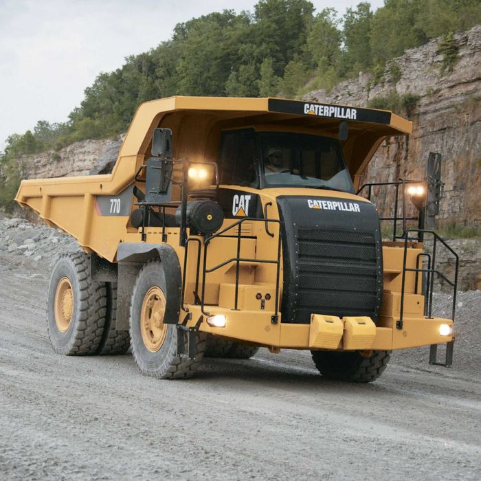 Внедорожный самосвал CAT [770] 38,6тон