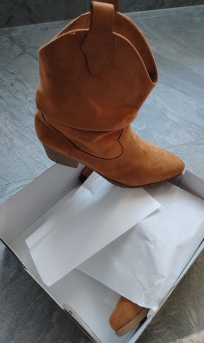 Ciocate damă maro 37