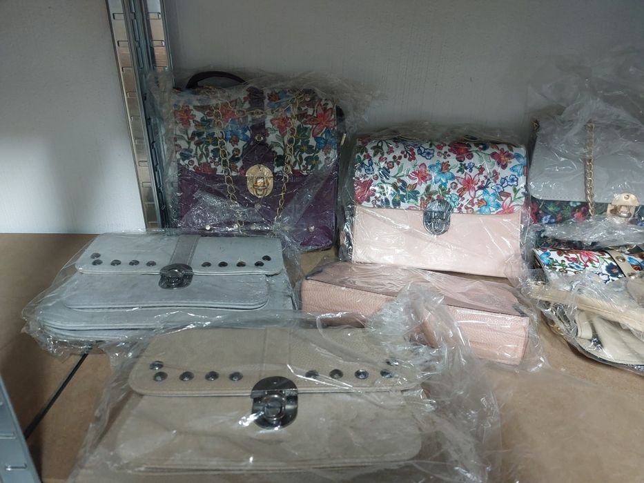 Нови чанти на много ниски цени !!!