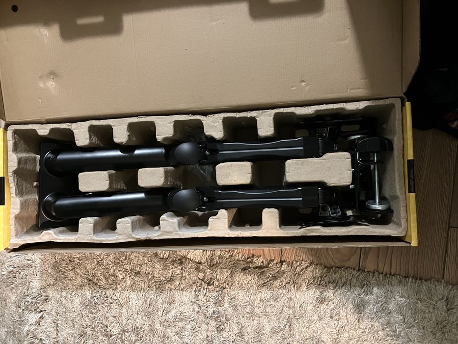 Vand brat 2 monitoare serioux srxa-mm902