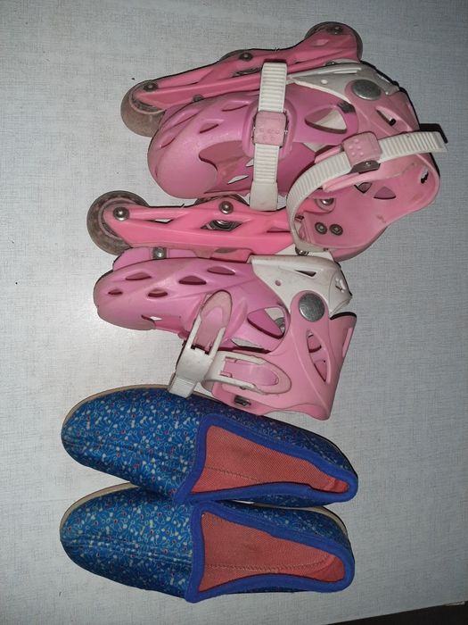 Oyoq kiyimlar sotiladi