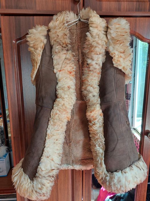 Жилет из натуральной замши